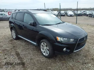 2012 Mitsubishi Outlander SE z VIN JA4AS3AW4CU006815, wystawiony jako IAAI lot #41652578 z przebiegiem 130 000 mil mil oraz . Historia ofert i sprzedaży dostępna na DreamBid. Obrazek 1.