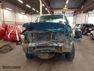 2000 Ford Super Duty F-250 XL with VIN 1FTNX21F5YEE22098, listed as a IAAI auction lot 40899007 with 254,361 mi miles. Bid and sale history available at carsss.com. Image 13.