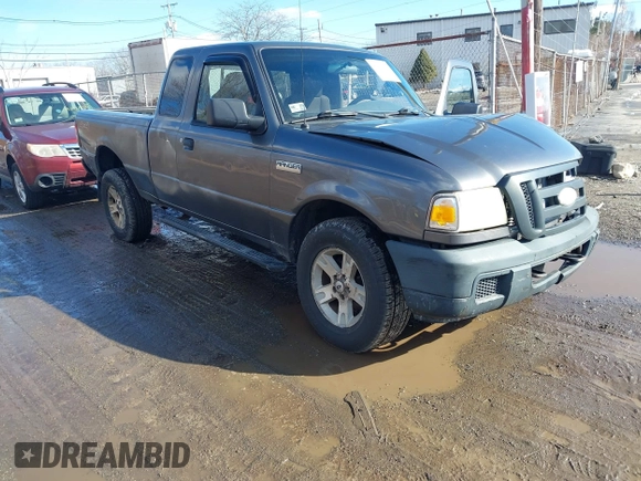 2006 Ford Ranger XL with VIN 1FTZR15E96PA43971, listed as a IAAI auction lot 41464878 with 195,461 mi miles. Bid and sale history available at carsss.com. Image 1.