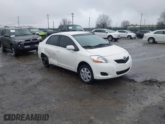 2009 Toyota Yaris z VIN JTDBT903594059923, wystawiony jako IAAI lot #41520883 z przebiegiem 141 366 mil mil oraz . Historia ofert i sprzedaży dostępna na DreamBid. Obrazek 1.