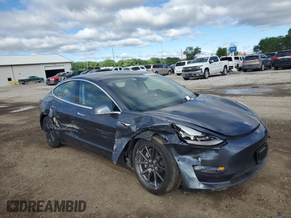 2020 Tesla Model 3 Long Range z VIN 5YJ3E1EB2LF616464, wystawiony jako Copart lot #57891365 z przebiegiem 21 197 mil mil oraz Szkoda całkowita • Salvage title. Historia ofert i sprzedaży dostępna na DreamBid. Obrazek 4.