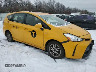 2015 Toyota Prius Two with VIN JTDZN3EU1FJ021383, listed as a Copart auction lot 45040275 with 264,757 mi miles and Clean title. Bid and sale history available at DreamBid. Image 4.