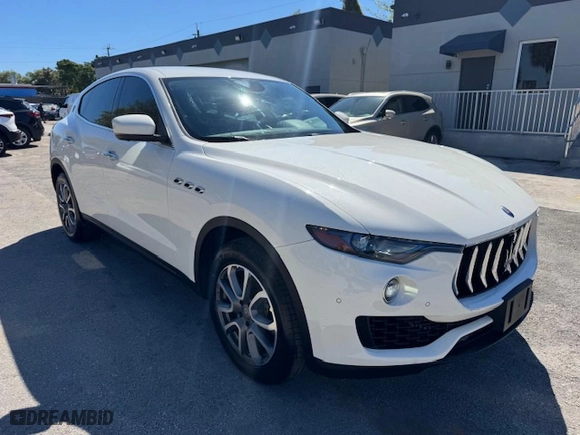 2018 Maserati Levante with VIN ZN661XUA2JX289425, listed as a Copart auction lot 47286635 with NaN miles and Non Repairable. Bid and sale history available at carsss.com. Image 4.