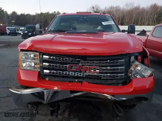 2013 GMC Sierra 2500HD SLE with VIN 1GT220CG8DZ396756, listed as a Copart auction lot 83206494 with NaN miles and Salvage Title. Bid and sale history available at carsss.com. Image 5.