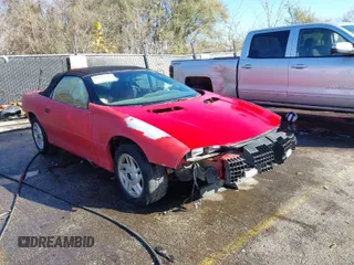 1995 Chevrolet Camaro Z28 z VIN 2G1FP32P0S2188840, wystawiony jako IAAI lot #40842702 z przebiegiem 144 765 mil mil oraz . Historia ofert i sprzedaży dostępna na DreamBid. Obrazek 1.