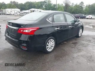 2017 Nissan Sentra SR z VIN 3N1AB7AP1HY213272, wystawiony jako IAAI lot #42305882 z przebiegiem 120 918 mil mil oraz . Historia ofert i sprzedaży dostępna na DreamBid. Obrazek 4.