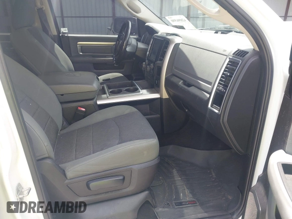 2015 Ram 1500 Lone Star z VIN 1C6RR6LT3FS640083, wystawiony jako IAAI lot #42096590 z przebiegiem 150 536 mil mil oraz . Historia ofert i sprzedaży dostępna na DreamBid. Obrazek 5.