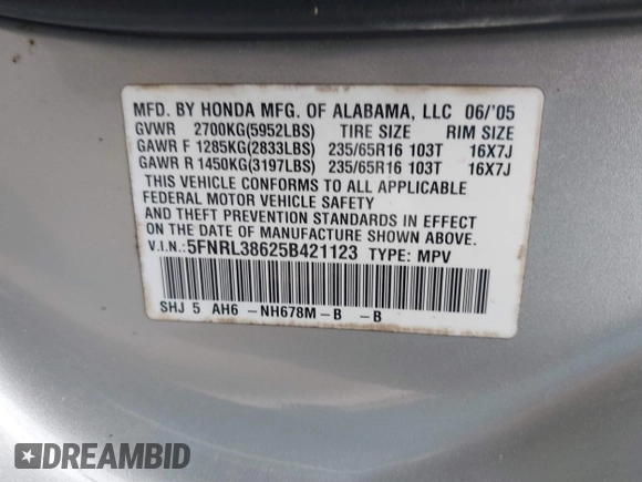 2005 Honda Odyssey EX-L with VIN 5FNRL38625B421123, listed as a IAAI auction lot 41886027 with 174,459 mi miles. Bid and sale history available at carsss.com. Image 9.