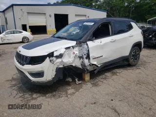 2020 Jeep Compass Trailhawk z VIN 3C4NJDDB4LT203499, wystawiony jako Copart lot #62644965 z przebiegiem 120 911 mil mil oraz Szkoda całkowita • Salvage title. Historia ofert i sprzedaży dostępna na DreamBid. Obrazek 1.