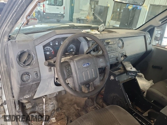 2011 Ford F-250 XL with VIN 1FT7X2B63BEC07690, listed as a IAAI auction lot 42827998 with 416,255 mi miles and . Bid and sale history available at DreamBid. Image 13.