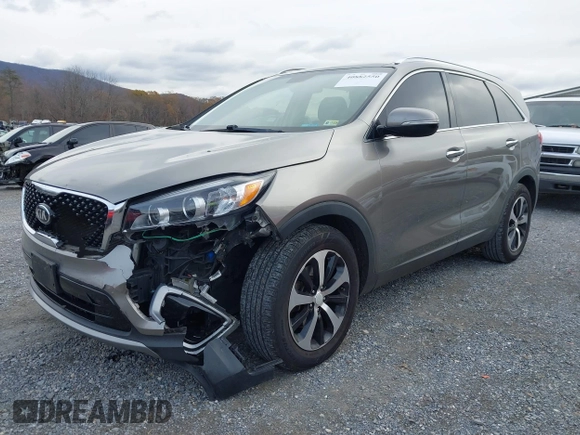 2016 Kia Sorento EX with VIN 5XYPH4A57GG107009, listed as a IAAI auction lot 40882550 with 163,329 mi miles. Bid and sale history available at carsss.com. Image 6.