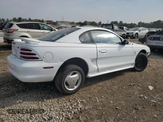 1995 Ford Mustang with VIN 1FALP4046SF222597, listed as a Copart auction lot 68435454 with 44,186 mi miles and Salvage Title. Bid and sale history available at carsss.com. Image 3.