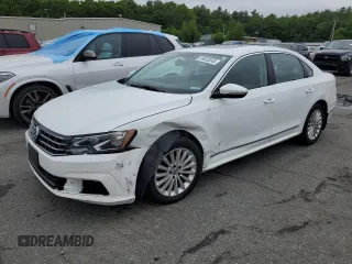 2016 Volkswagen Passat SE with VIN 1VWBT7A35GC063084, listed as a Copart auction lot 59923245 with 161,875 mi miles and Salvage title. Bid and sale history available at DreamBid. Image 1.