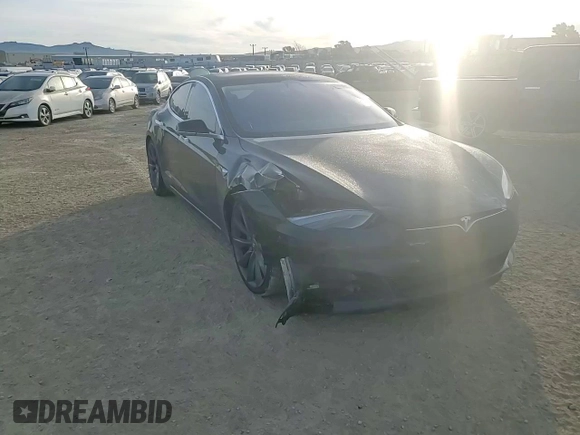 2017 Tesla Model S 100D with VIN 5YJSA1E27HF185487, listed as a Copart auction lot 47979455 with 184,987 mi miles and Salvage Title. Bid and sale history available at DreamBid. Image 10.