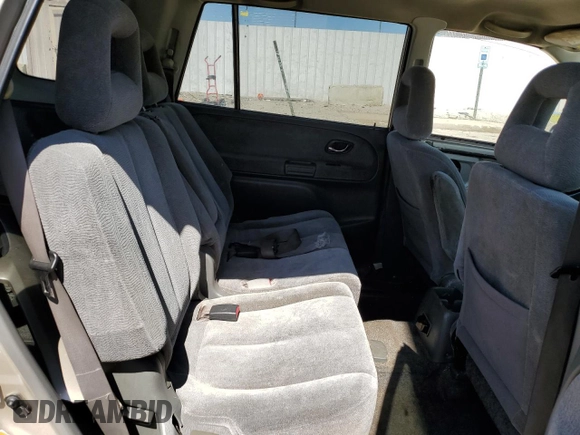 2002 Suzuki XL7 Standard z VIN JS3TY92V524108548, wystawiony jako Copart lot #56304705 z przebiegiem 288 201 mil mil oraz Nie do naprawy • Non repairable. Historia ofert i sprzedaży dostępna na DreamBid. Obrazek 11.