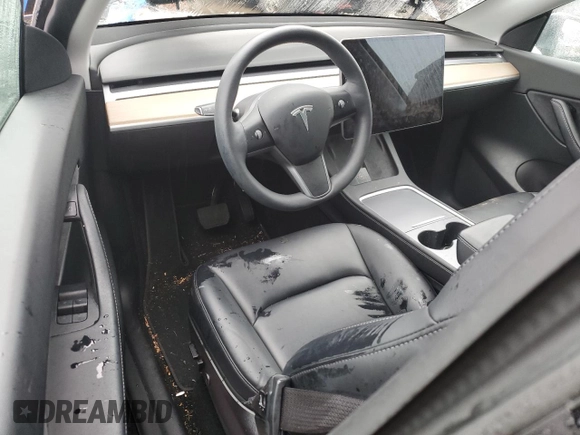 2021 Tesla Model Y Long Range with VIN 5YJYGDEE6MF233771, listed as a Copart auction lot 84473294 with 0 mi miles and Salvage Title. Bid and sale history available at carsss.com. Image 8.