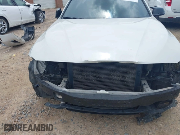 2012 BMW 3 Series 328i с VIN WBA3A5G56CNP15801, выставлен на аукционе IAAI как лот 42476836 с пробегом 166 614 миль миль и . История ставок и продаж доступна на DreamBid. Изображение 12.