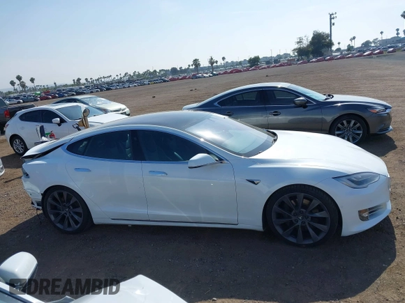 2018 Tesla Model S 75D с VIN 5YJSA1E27JF241451, выставлен на аукционе IAAI как лот 42374353 с пробегом 76 543 миль миль и . История ставок и продаж доступна на DreamBid. Изображение 14.
