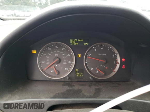 2004 Volvo S40 z VIN YV1MS382242015462, wystawiony jako Copart lot #80990264 z przebiegiem 193 137 mil mil oraz Czysty tytuł • Clean title. Historia ofert i sprzedaży dostępna na DreamBid. Obrazek 9.