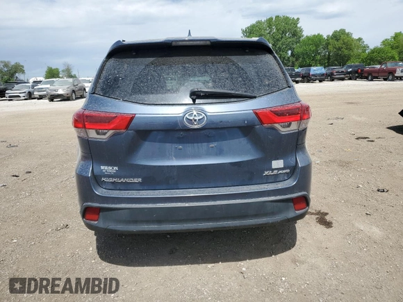 2017 Toyota Highlander XLE with VIN 5TDJZRFH5HS518593, listed as a Copart auction lot 56693565 with 97,686 mi miles and Salvage title. Bid and sale history available at DreamBid. Image 6.
