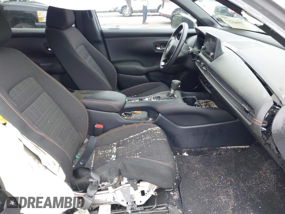 2024 Honda HR-V Sport with VIN 3CZRZ2H57RM735474, listed as a IAAI auction lot 42169311 with 12,001 mi miles and . Bid and sale history available at DreamBid. Image 5.