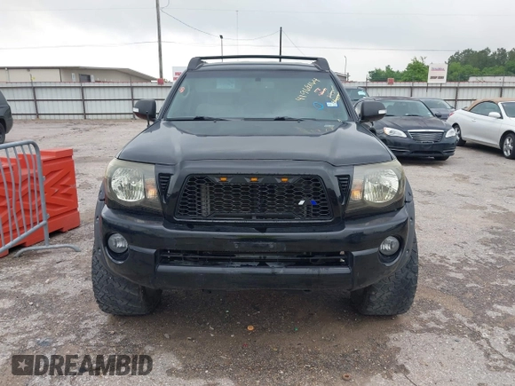 2011 Toyota Tacoma PreRunner with VIN 3TMJU4GNXBM114010, listed as a IAAI auction lot 41968164 with 297,640 mi miles and . Bid and sale history available at DreamBid. Image 12.