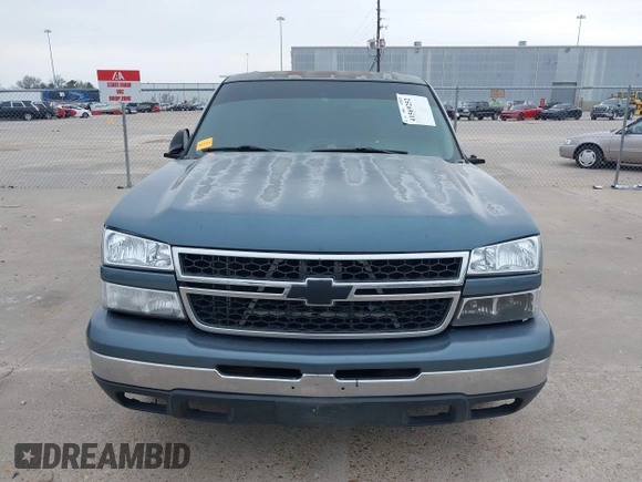 2006 Chevrolet Silverado 1500 LT1 with VIN 2GCEK13Z961322732, listed as a IAAI auction lot 41569252 with 306,896 mi miles. Bid and sale history available at carsss.com. Image 13.