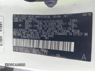 2011 Toyota Sienna SE with VIN 5TDXK3DC7BS029302, listed as a IAAI auction lot 41632724 with 211,503 mi miles. Bid and sale history available at carsss.com. Image 9.