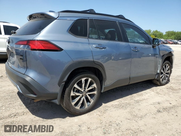 2022 Toyota Corolla Cross XLE z VIN 7MUDAABG8NV035698, wystawiony jako Copart lot #51825195 z przebiegiem 40 987 mil mil oraz Szkoda całkowita • Salvage title. Historia ofert i sprzedaży dostępna na DreamBid. Obrazek 3.
