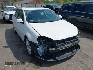 2010 Volkswagen Jetta Wolfsburg Edition с VIN 3VWRA7AJ6AM059828, выставлен на аукционе IAAI как лот 42312767 с пробегом 144 846 миль миль и . История ставок и продаж доступна на DreamBid. Изображение 1.