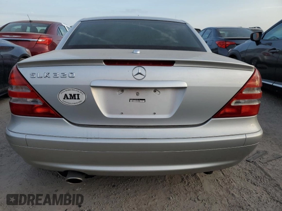2004 Mercedes-Benz SLK-Class with VIN WDBKK65FX4F303114, listed as a Copart auction lot 75120644 with 0 mi miles and Non Repairable. Bid and sale history available at carsss.com. Image 6.