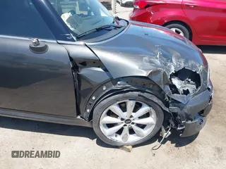 2013 MINI Hardtop S with VIN WMWSV3C52DT396453, listed as a IAAI auction lot 42583892 with 143,190 mi miles and . Bid and sale history available at DreamBid. Image 19.