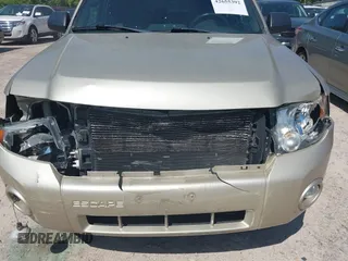 2012 Ford Escape XLT с VIN 1FMCU9DG9CKC62438, выставлен на аукционе IAAI как лот 42655392 с пробегом 129 503 миль миль и . История ставок и продаж доступна на DreamBid. Изображение 6.