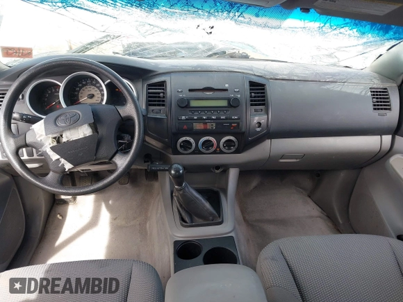 2006 Toyota Tacoma z VIN 5TETX22N16Z230281, wystawiony jako IAAI lot #41692542 z przebiegiem 89 520 mil mil oraz . Historia ofert i sprzedaży dostępna na DreamBid. Obrazek 5.