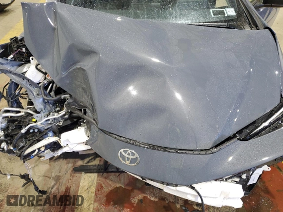 2024 Toyota Prius SE z VIN JTDACACU4R3034180, wystawiony jako Copart lot #46998625 z przebiegiem 5 288 mil mil oraz Szkoda całkowita • Salvage title. Historia ofert i sprzedaży dostępna na DreamBid. Obrazek 11.