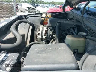 2000 GMC Yukon XL SLT z VIN 3GKFK16T6YG171942, wystawiony jako IAAI lot #43058294 z przebiegiem 206 135 mil mil oraz . Historia ofert i sprzedaży dostępna na DreamBid. Obrazek 12.