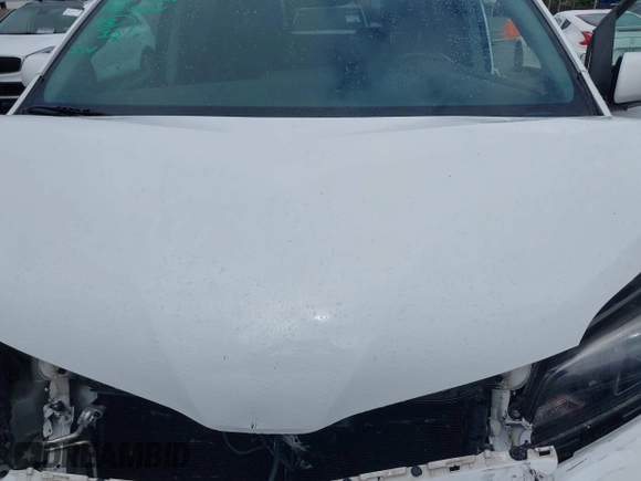 2018 Toyota Sienna SE with VIN 5TDXZ3DC5JS943512, listed as a IAAI auction lot 41786389 with 81,280 mi miles and . Bid and sale history available at DreamBid. Image 10.