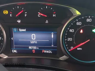 2022 Chevrolet Equinox LT z VIN 3GNAXKEV0NS100297, wystawiony jako IAAI lot #42170457 z przebiegiem 60 722 mil mil oraz . Historia ofert i sprzedaży dostępna na DreamBid. Obrazek 7.