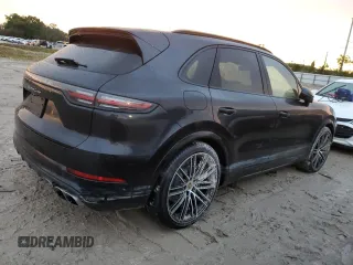 2019 Porsche Cayenne Turbo with VIN WP1AF2AY8KDA81729, listed as a Copart auction lot 73894224 with 26,363 mi miles and Salvage title. Bid and sale history available at DreamBid. Image 3.