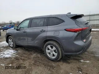 2021 Toyota Highlander L with VIN 5TDCZRBH3MS069679, listed as a Copart auction lot 44747705 with 12,060 mi miles and Salvage title. Bid and sale history available at DreamBid. Image 2.