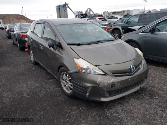 2013 Toyota Prius v Two with VIN JTDZN3EU3D3267272, listed as a IAAI auction lot 41793742 with 431,532 mi miles. Bid and sale history available at carsss.com. Image 1.