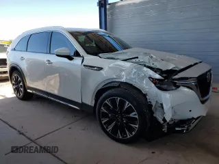 2024 Mazda CX-90 Premium Plus z VIN JM3KKEHA7R1134208, wystawiony jako Copart lot #53838335 z przebiegiem 5 622 mil mil oraz Szkoda całkowita • Salvage title. Historia ofert i sprzedaży dostępna na DreamBid. Obrazek 4.