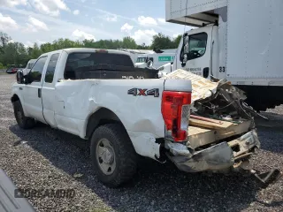 2006 Ford F-250 XL with VIN 1FTSX20576EC87733, listed as a Copart auction lot 62748595 with 285,236 mi miles and Salvage title. Bid and sale history available at DreamBid. Image 2.