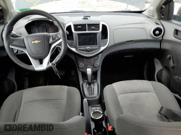 2019 Chevrolet Sonic LS z VIN 1G1JB5SB9K4135606, wystawiony jako Copart lot #38808073 z przebiegiem 77 218 mil mil oraz . Historia ofert i sprzedaży dostępna na DreamBid. Obrazek 8.