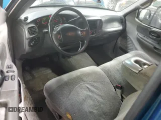 1999 Ford F-150 z VIN 1FTRF17W6XNB72620, wystawiony jako Copart lot #50977015 z przebiegiem Nie podano mil oraz Szkoda całkowita • Salvage title. Historia ofert i sprzedaży dostępna na DreamBid. Obrazek 8.