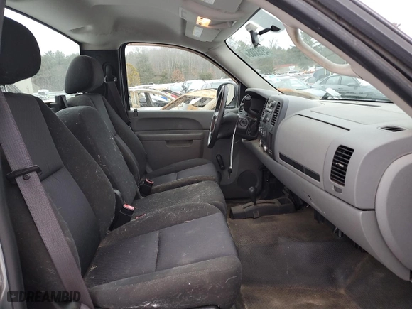 2011 Chevrolet Silverado 1500 Work Truck with VIN 1GCNKPEX5BZ272931, listed as a Copart auction lot 45153385 with 121,619 mi miles and Clean Title. Bid and sale history available at carsss.com. Image 10.