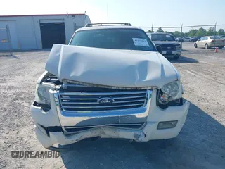 2010 Ford Explorer XLT z VIN 1FMEU7DE1AUA40277, wystawiony jako IAAI lot #42275013 z przebiegiem 158 568 mil mil oraz . Historia ofert i sprzedaży dostępna na DreamBid. Obrazek 12.