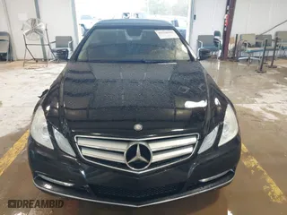 2013 Mercedes-Benz E-Class E 350 with VIN WDDKK5KF4DF194221, listed as a IAAI auction lot 41728305 with 108,060 mi miles. Bid and sale history available at carsss.com. Image 12.
