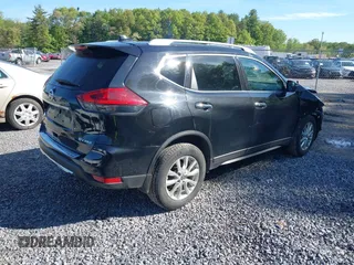 2017 Nissan Rogue SL with VIN 5N1AT2MV8HC897393, listed as a IAAI auction lot 42331237 with 61,155 mi miles and . Bid and sale history available at DreamBid. Image 4.