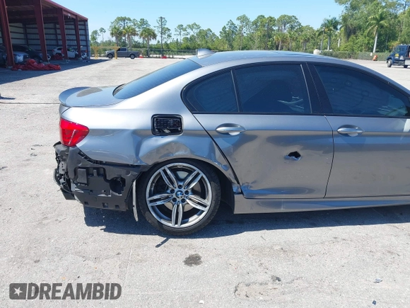 2013 BMW 5 Series 550i xDrive with VIN WBAFU9C54DDY72137, listed as a IAAI auction lot 41794124 with 58,647 mi miles and . Bid and sale history available at carsss.com. Image 6.